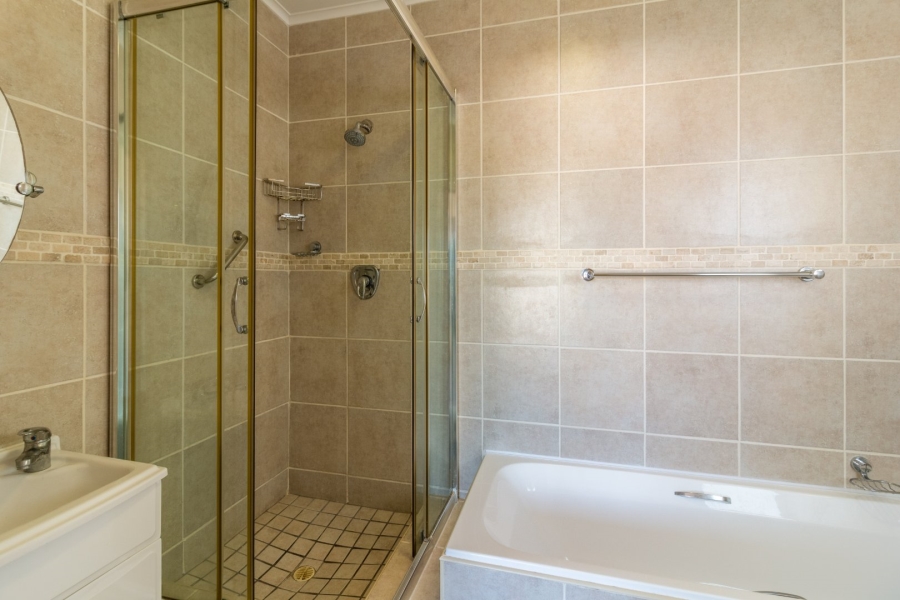 2 Bedroom Property for Sale in Reebok Western Cape